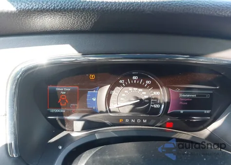 2016 Lincoln Navigator Select z USA, uszkodzony, nr VIN 5LMJJ2JTXGEL10345